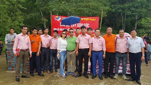Tu-Thien-Lao-Cai-11-18-6 Hoạt động từ thiện Lào Cai 2018 - Sơn Hiệp Phát